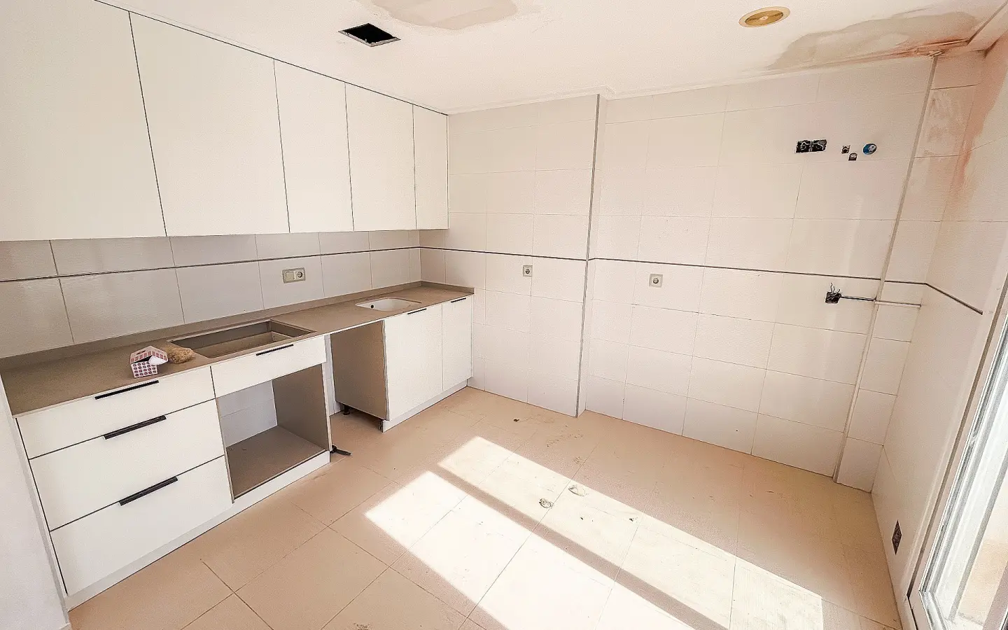 2-bedroom Apartment In Crevillente, Spain (70 M²)