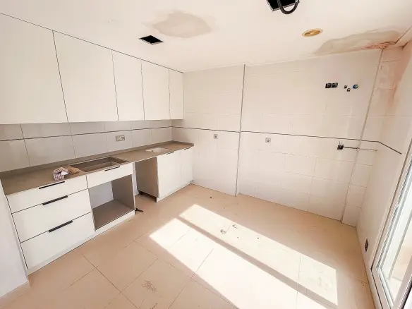 2-bedroom Apartment In Crevillente, Spain (70 M²)