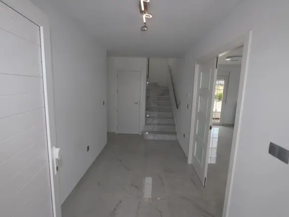 4-bedroom Detached Villa In Pinoso, Spain (180 M²)