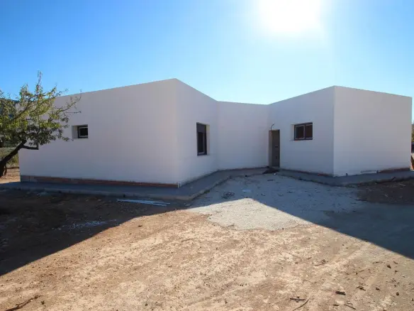 4-bedroom Detached Villa In Hondón De Las Nieves, Spain (155 M²)