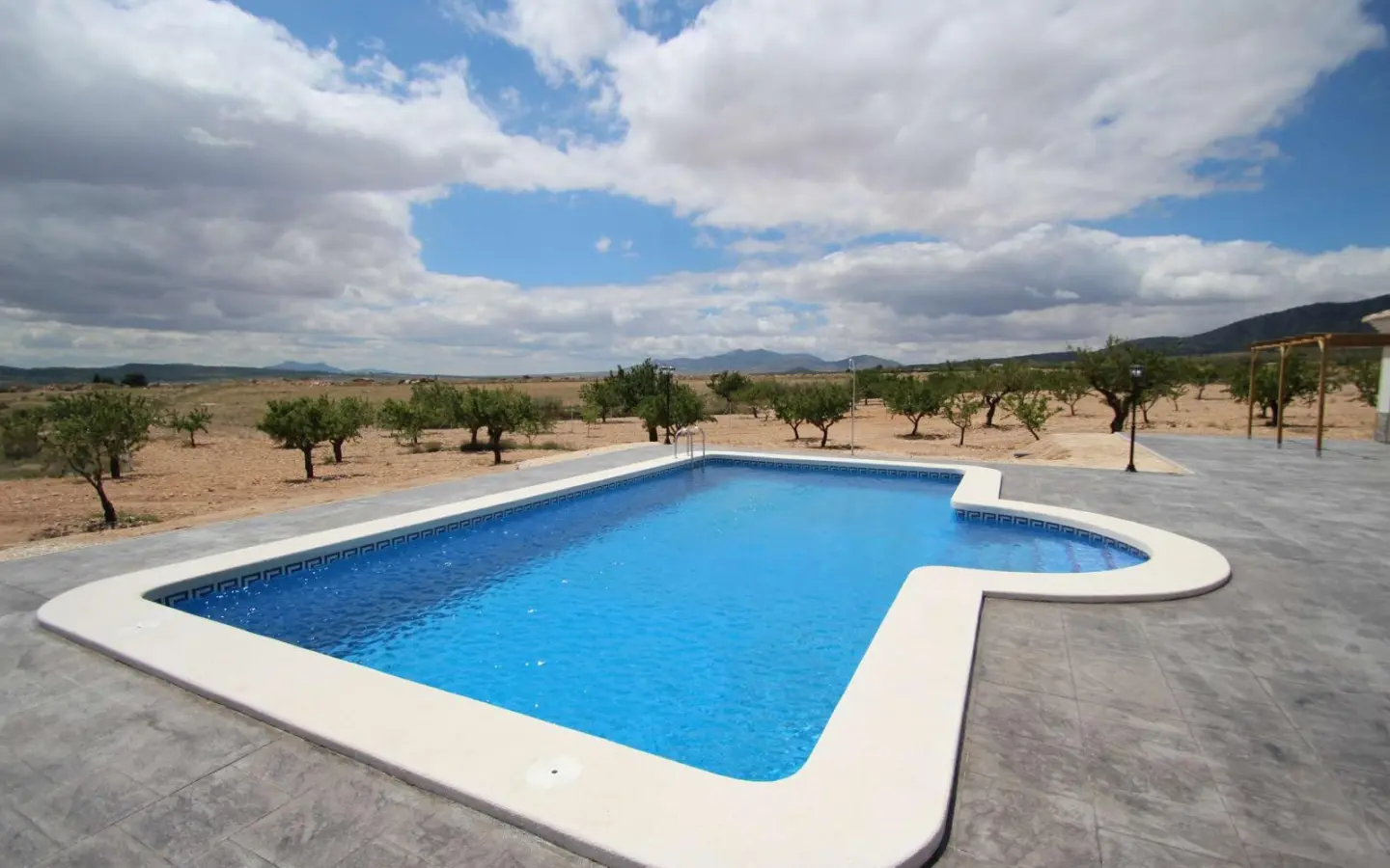 4-bedroom Detached Villa In Pinoso, Spain (150 M²)