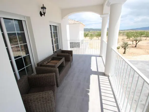 4-bedroom Detached Villa In Pinoso, Spain (150 M²)