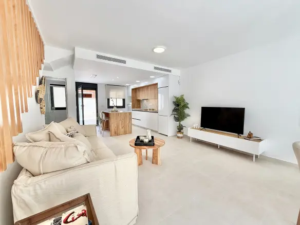 3-bedroom Detached Villa In Cox, Spain (81 M²)