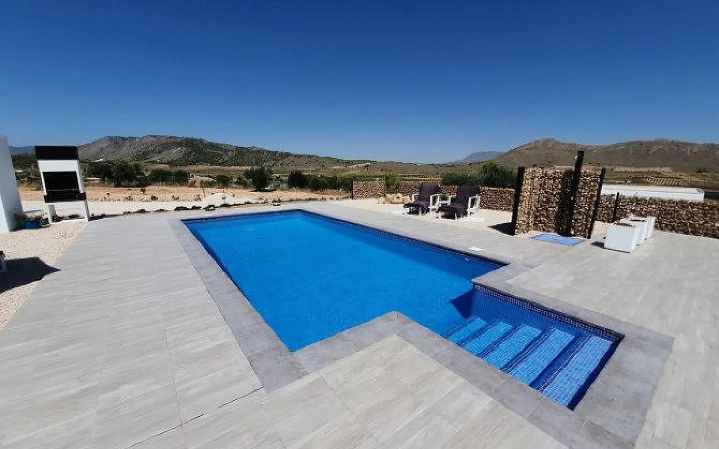 3-bedroom Detached Villa In Pinoso, Spain (215 M²)