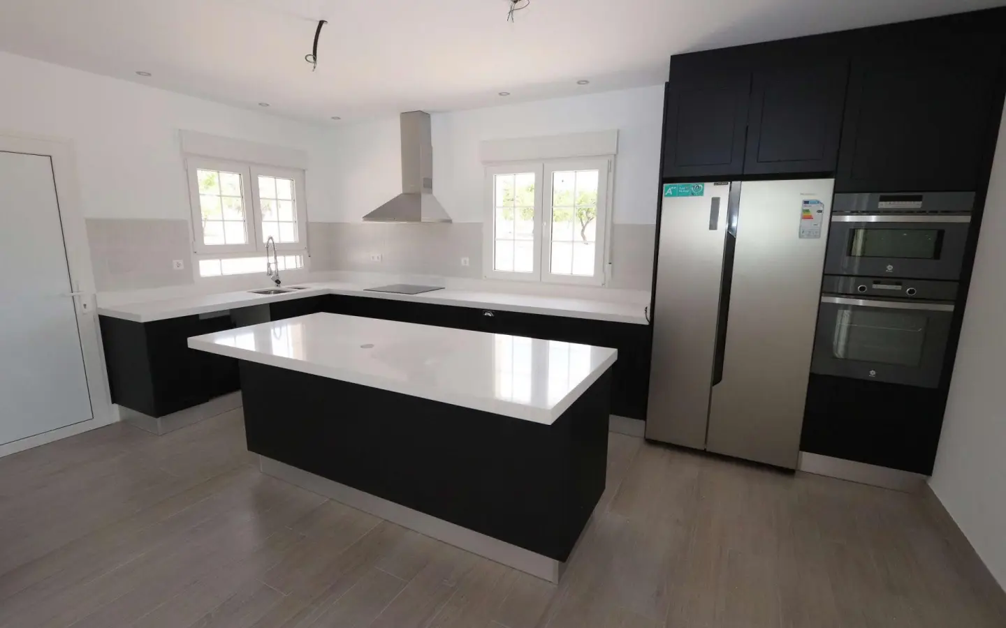 4-bedroom Detached Villa In Pinoso, Spain (245 M²)