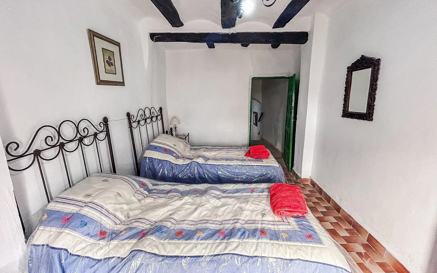 4-bedroom Townhouse In Onil, Spain (160 M²)