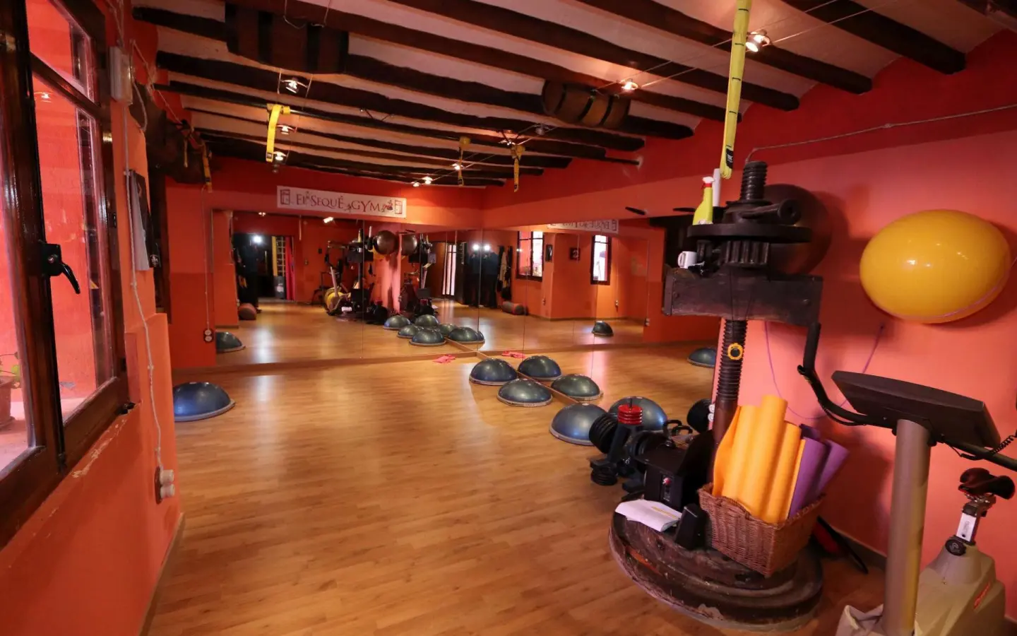 10-bedroom Commercial In Pinoso, Spain (700 M²)