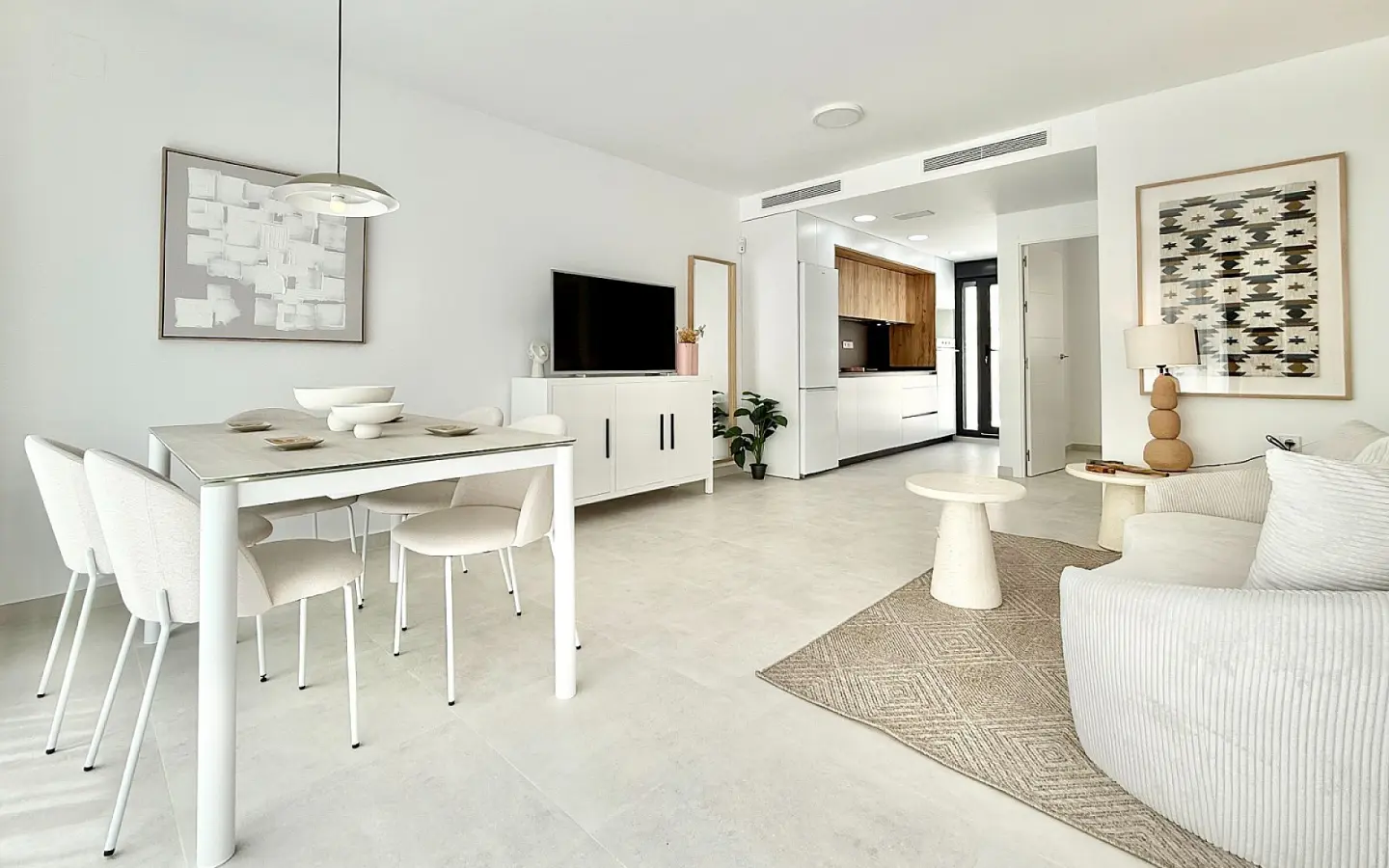 3-bedroom Detached Villa In Cox, Spain (81 M²)