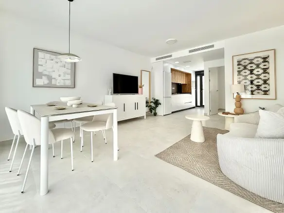 3-bedroom Detached Villa In Cox, Spain (81 M²)