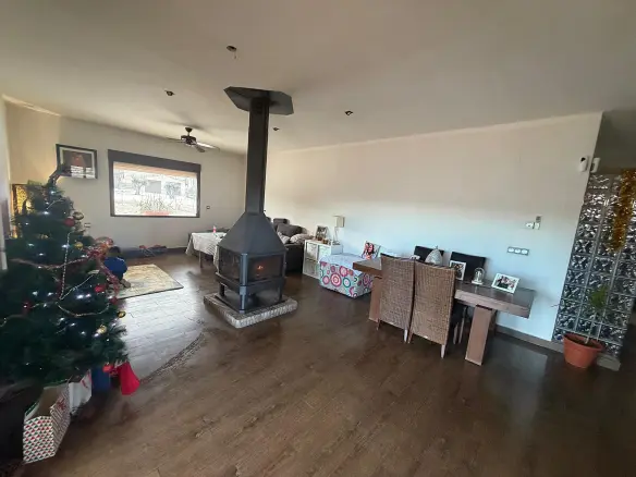 2-bedroom Country House In Yecla, Spain (188 M²)