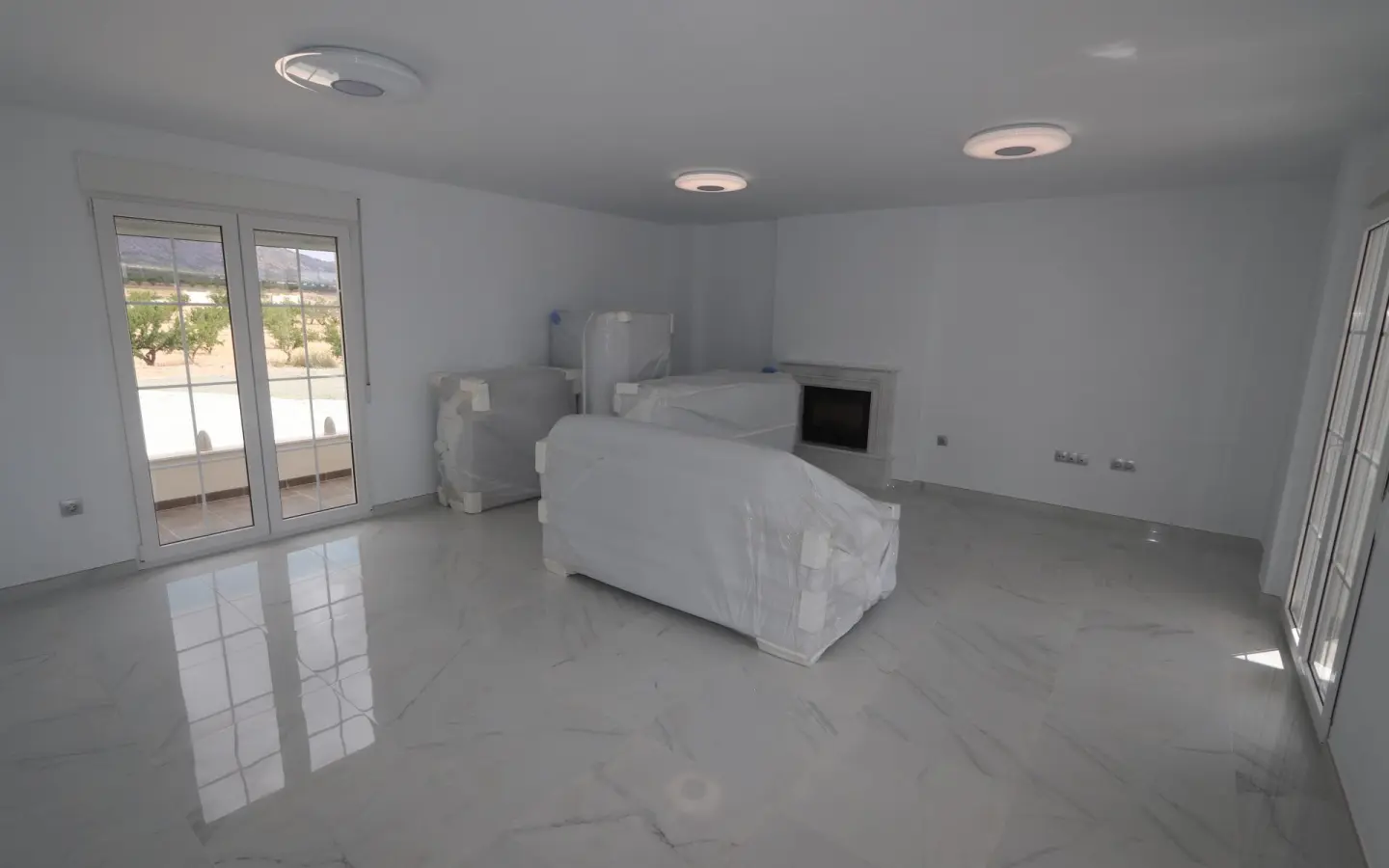 4-bedroom Detached Villa In Pinoso, Spain (180 M²)