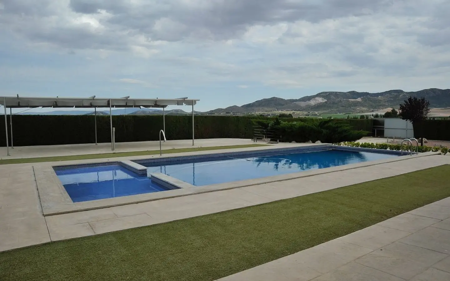 5-bedroom Detached Villa In Yecla, Spain (332 M²)
