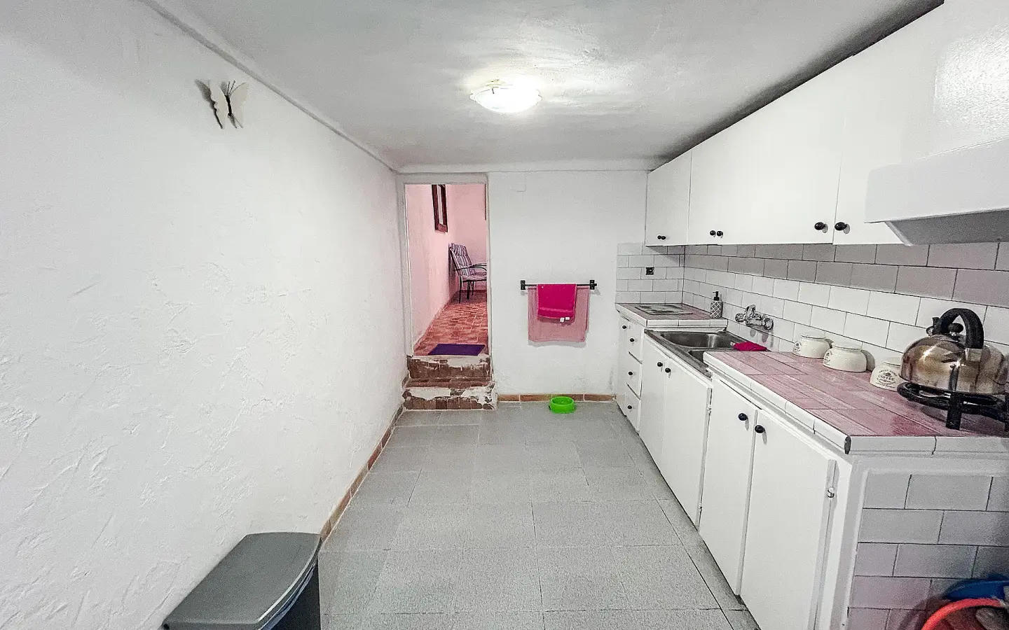 4-bedroom Townhouse In Onil, Spain (160 M²)