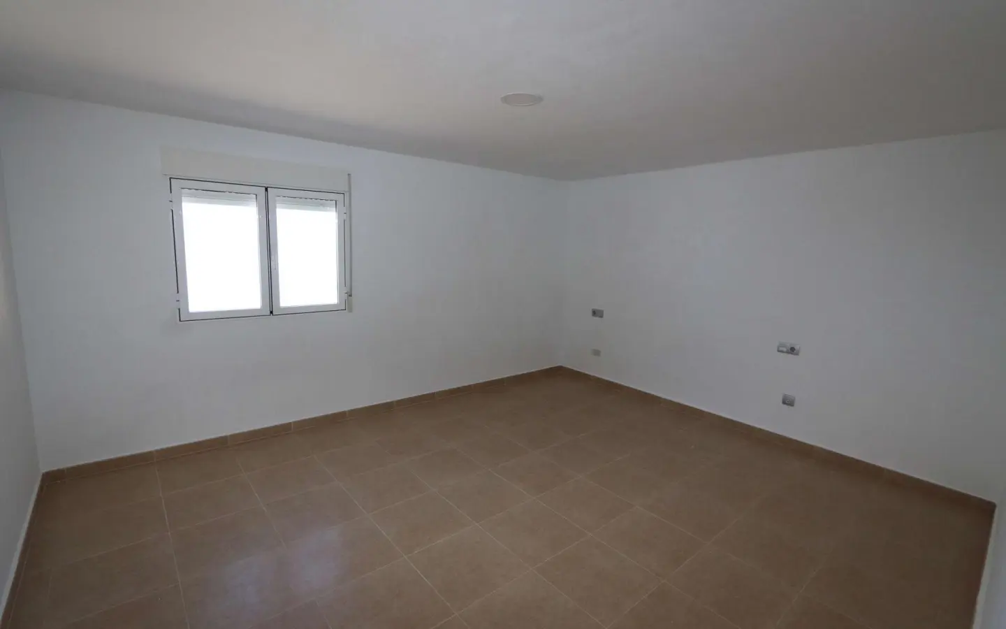 11-bedroom Commercial In Fortuna, Spain (500 M²)