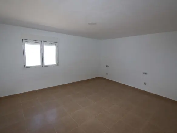 11-bedroom Commercial In Fortuna, Spain (500 M²)