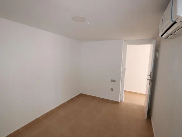 11-bedroom Commercial In Fortuna, Spain (500 M²)