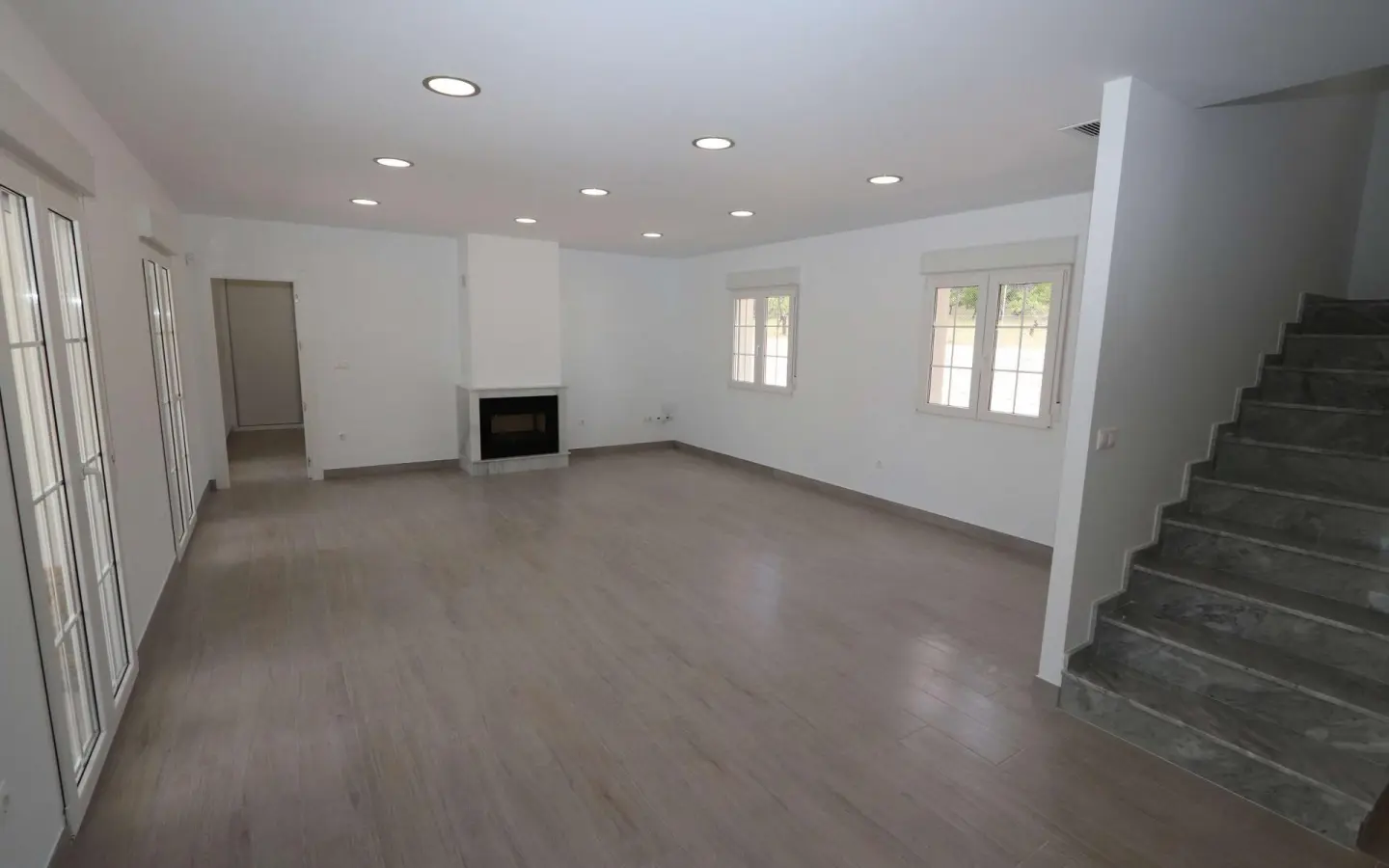 4-bedroom Detached Villa In Pinoso, Spain (245 M²)