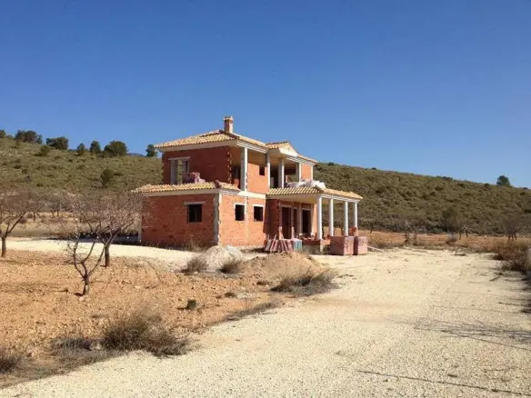4-bedroom Detached Villa In Pinoso, Spain (150 M²)