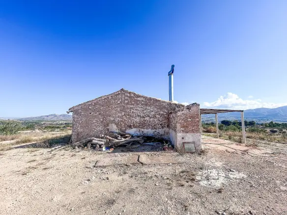 2-bedroom Country House In Elda, Spain (180 M²)