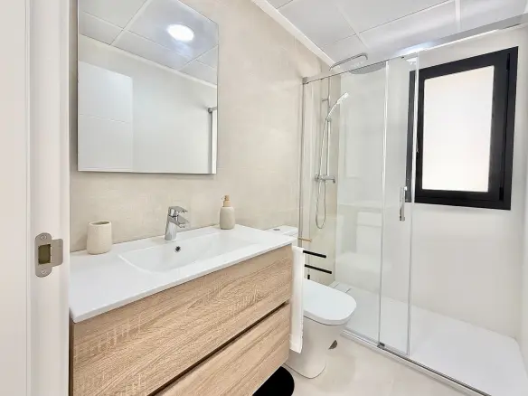 3-bedroom Detached Villa In Cox, Spain (81 M²)