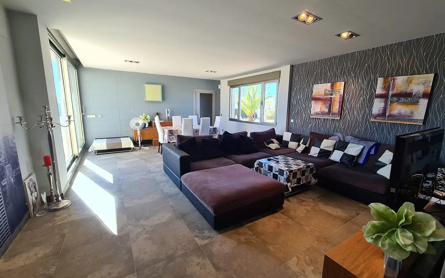 5-bedroom Detached Villa In Yecla, Spain (332 M²)