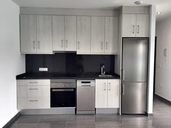 3-bedroom Detached Villa In Pinoso, Spain (150 M²)