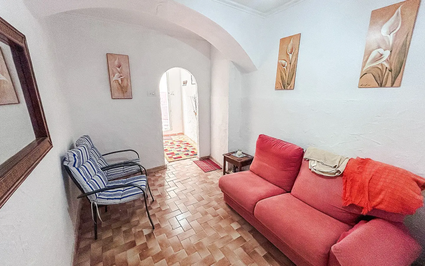 4-bedroom Townhouse In Onil, Spain (160 M²)