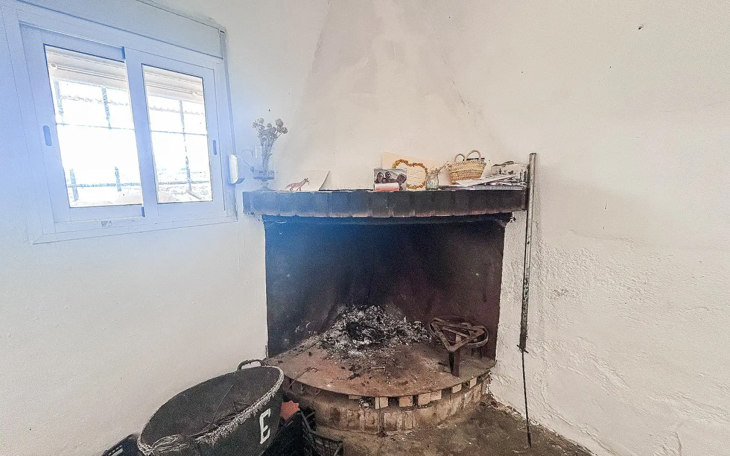 2-bedroom Country House In Elda, Spain (180 M²)