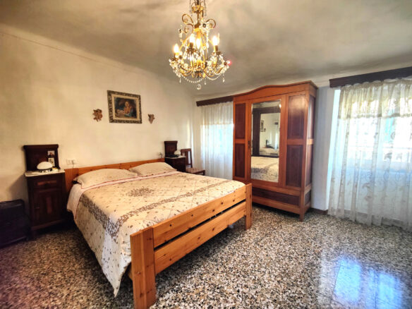 B65 Two-bedroom Apartment With Scenic Terrace In Ospedaletti