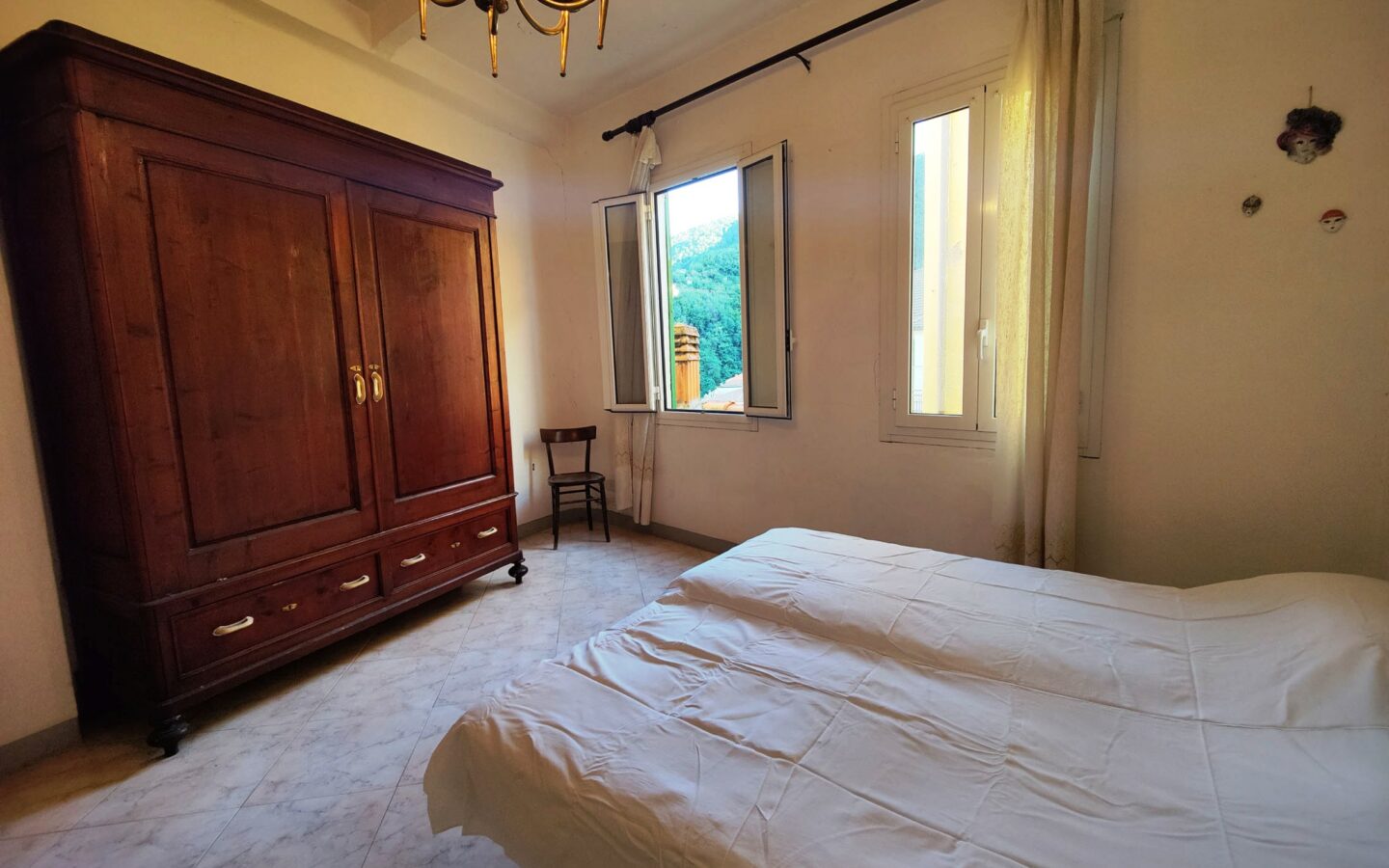 Tr64 Historic Townhouse In Central Ceriana With Unique Features