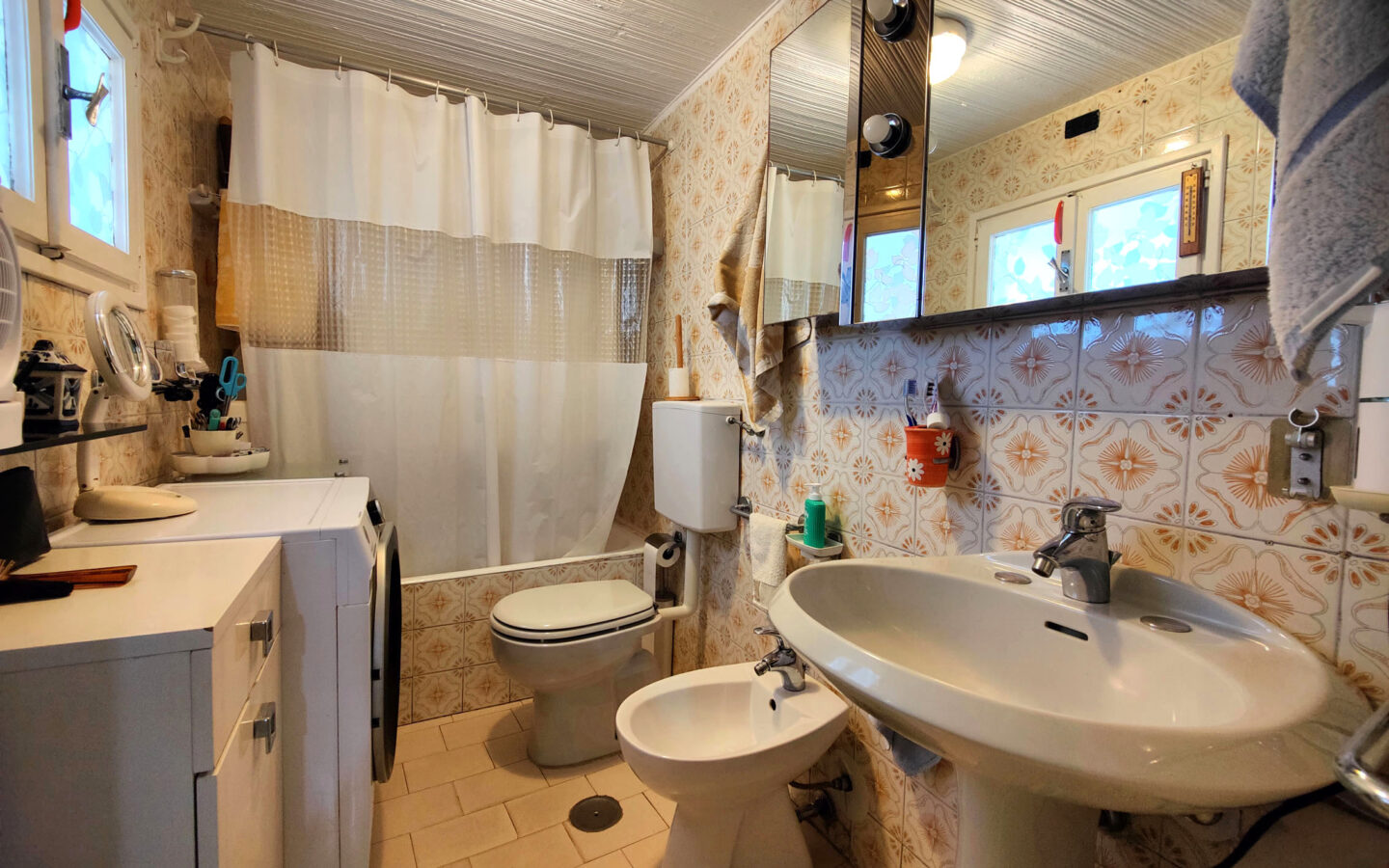B65 Two-bedroom Apartment With Scenic Terrace In Ospedaletti