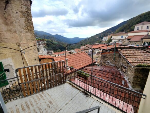 Tr65 Scopri La Bellezza Della Casa Tipica Nel Centro Storico Di Ceriana