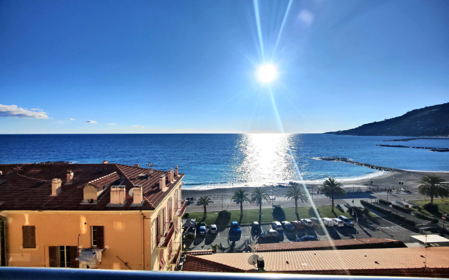 B65 Two-bedroom Apartment With Scenic Terrace In Ospedaletti