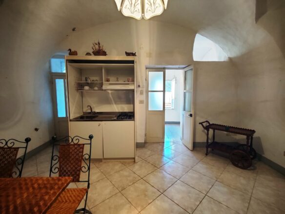 Tr64 Historic Townhouse In Central Ceriana With Unique Features