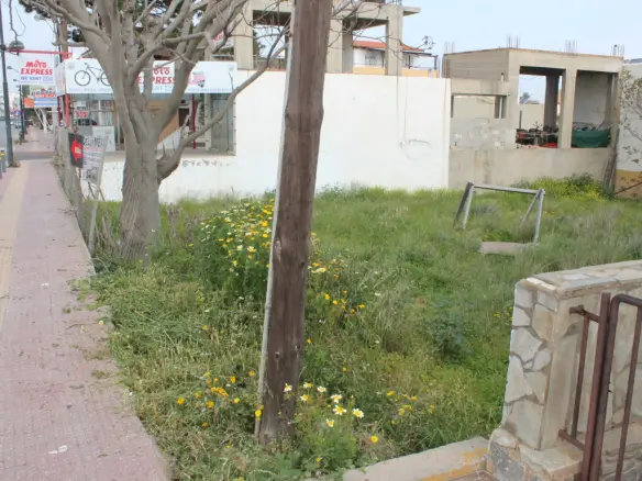 Land In Chersonisos, Greece