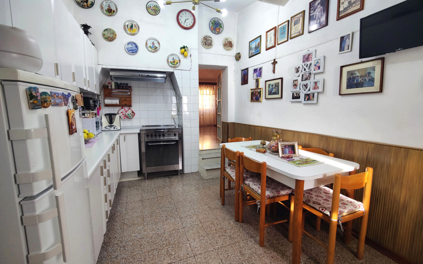 B65 Two-bedroom Apartment With Scenic Terrace In Ospedaletti