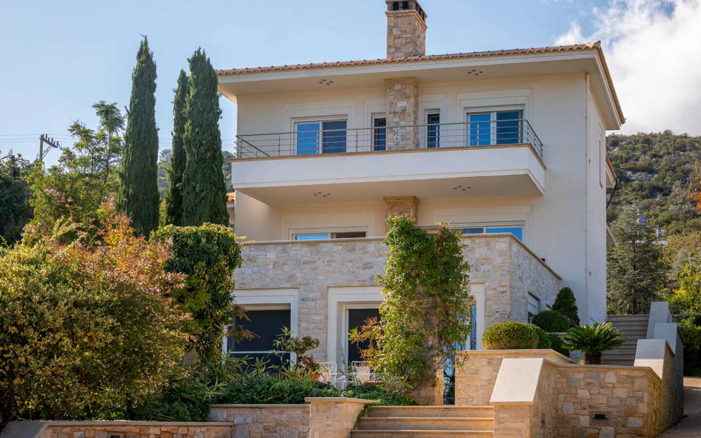 Renovated Villa Near Athens International Airport
