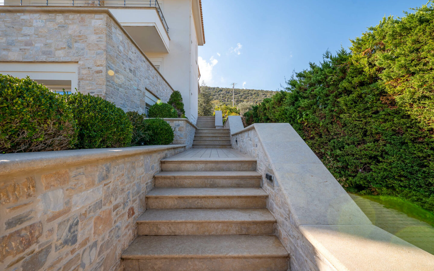 Renovated Villa Near Athens International Airport