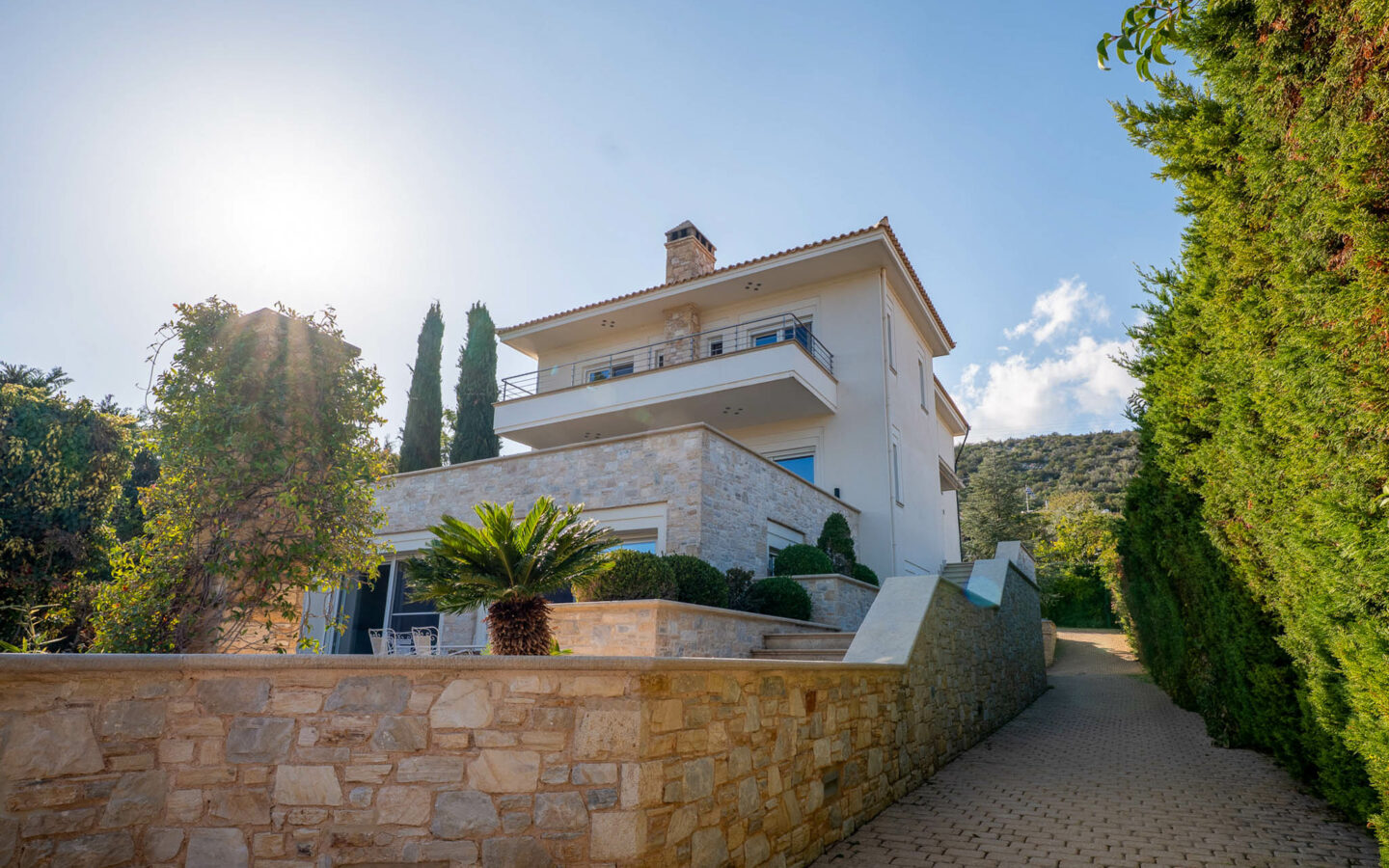 Renovated Villa Near Athens International Airport