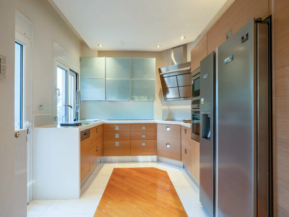 Renovated Villa Near Athens International Airport