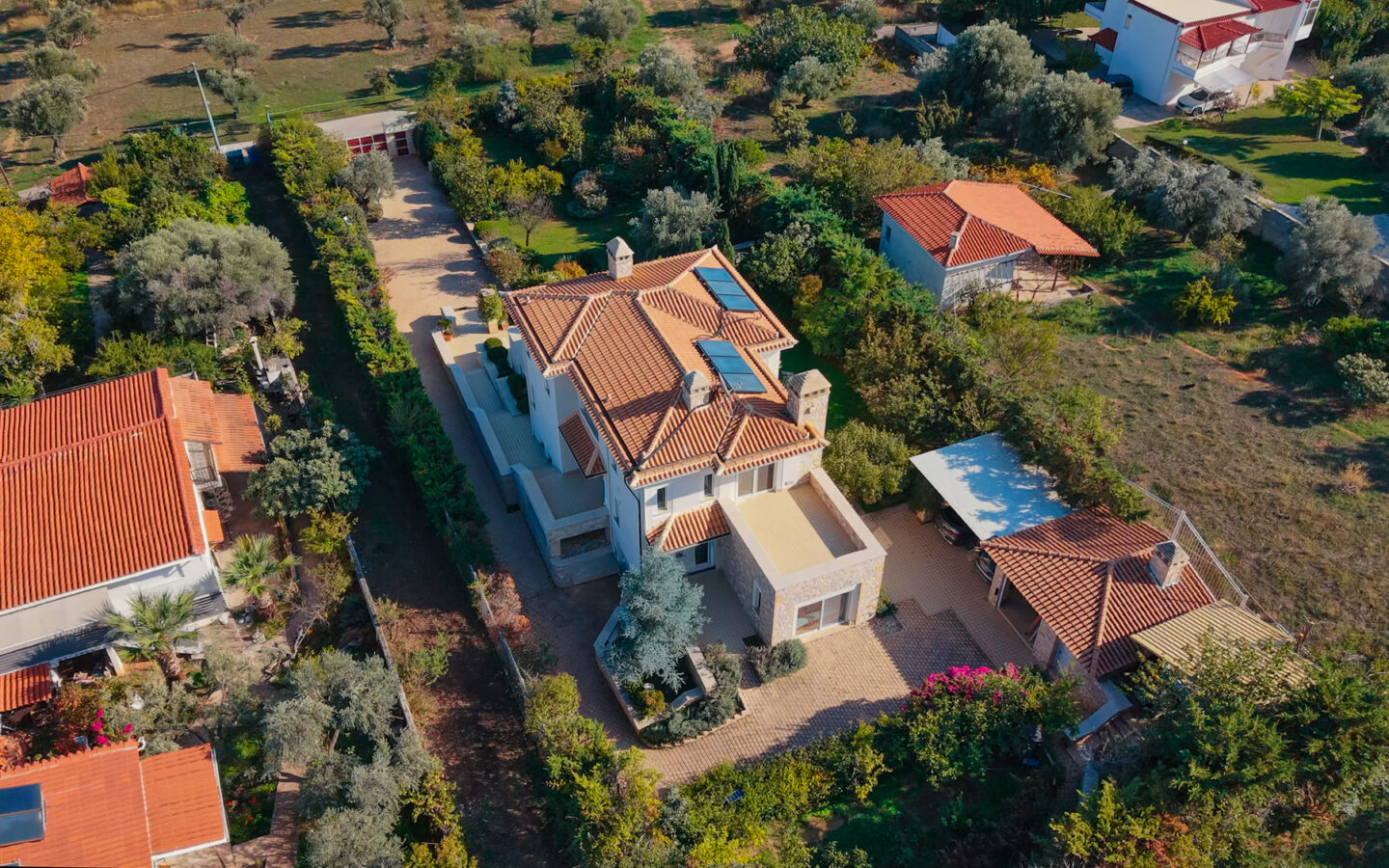 Renovated Villa Near Athens International Airport