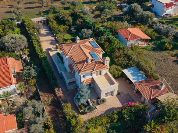 Renovated Villa Near Athens International Airport