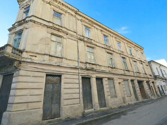 Historic Structure – Former Hotel In Bucharest’s Core