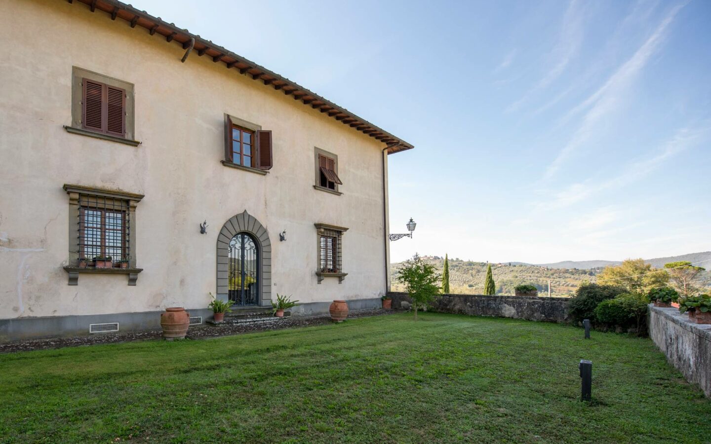 Villa Lucente With Historical Significance In Ideal Location