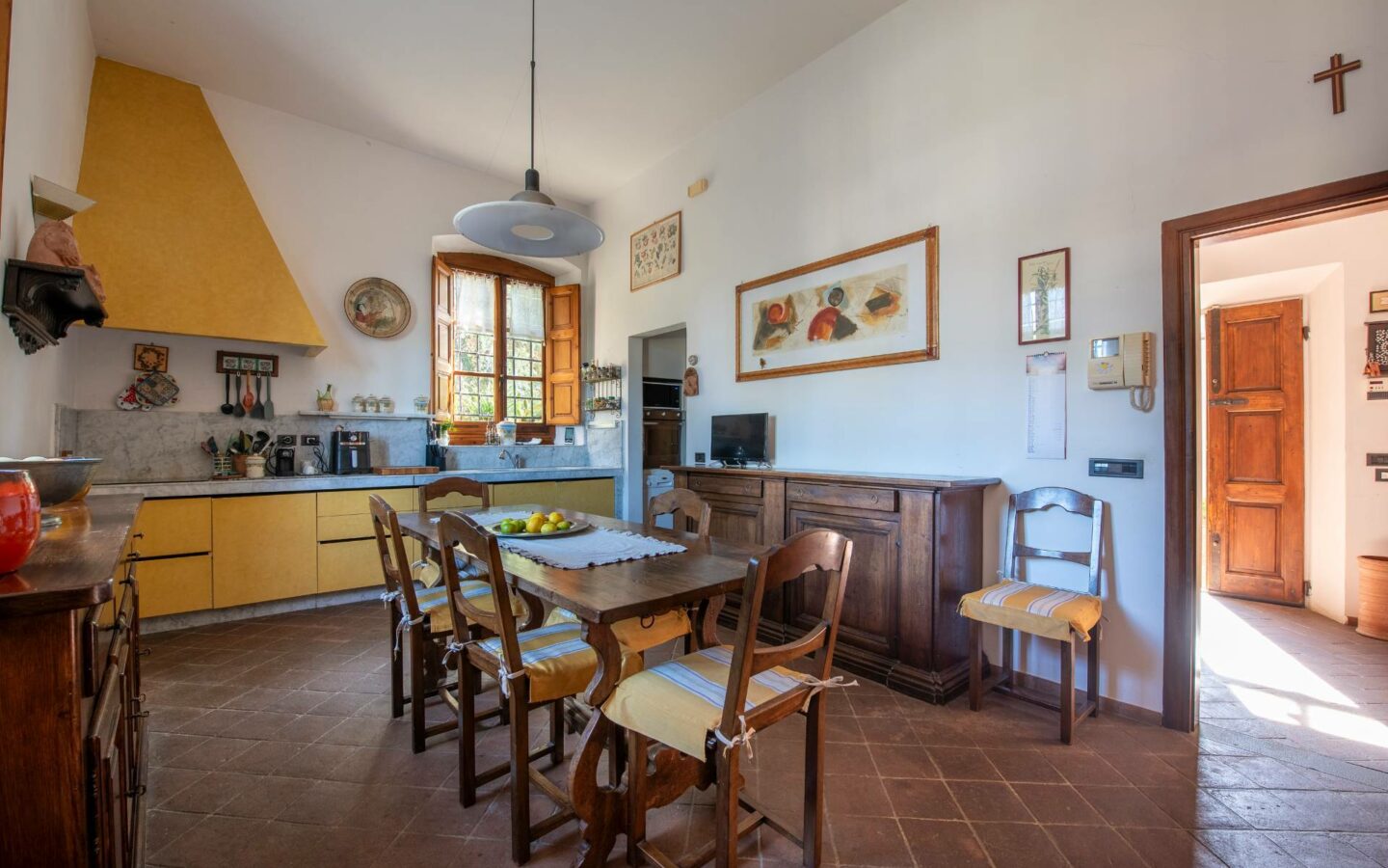 Villa Lucente With Historical Significance In Ideal Location