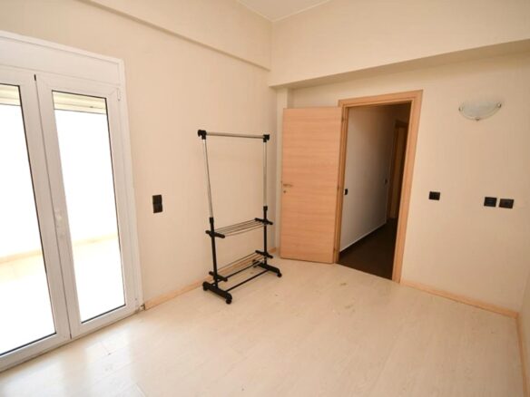Contemporary 2 Bedroom Apartment With Attached Studio In East Crete