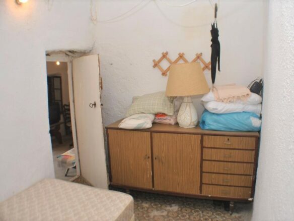 Renovation Opportunity With Countryside Views In East Crete