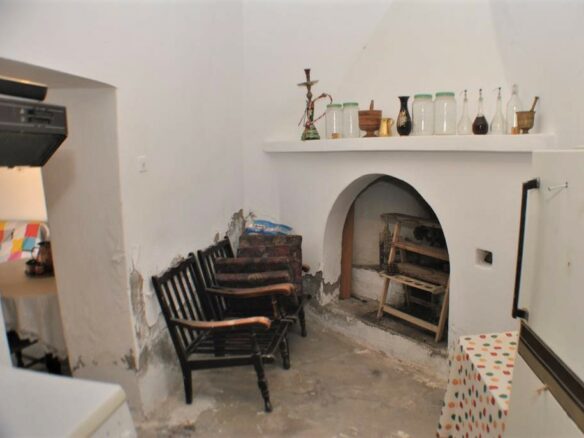 Renovation Opportunity With Countryside Views In East Crete