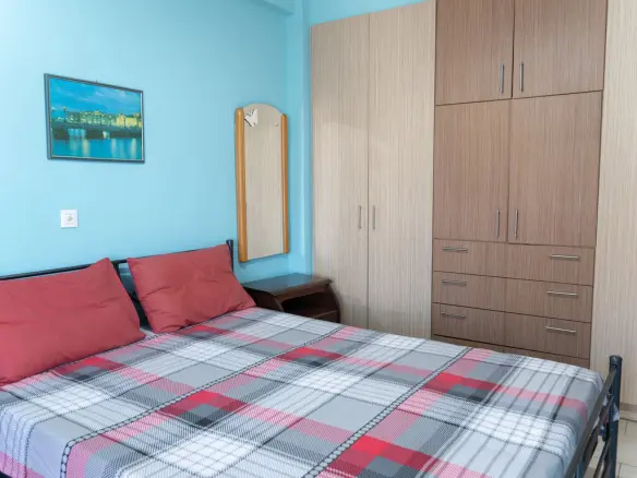 3-bedroom Flat In Agioi Anargiroi, Greece (120 M²)
