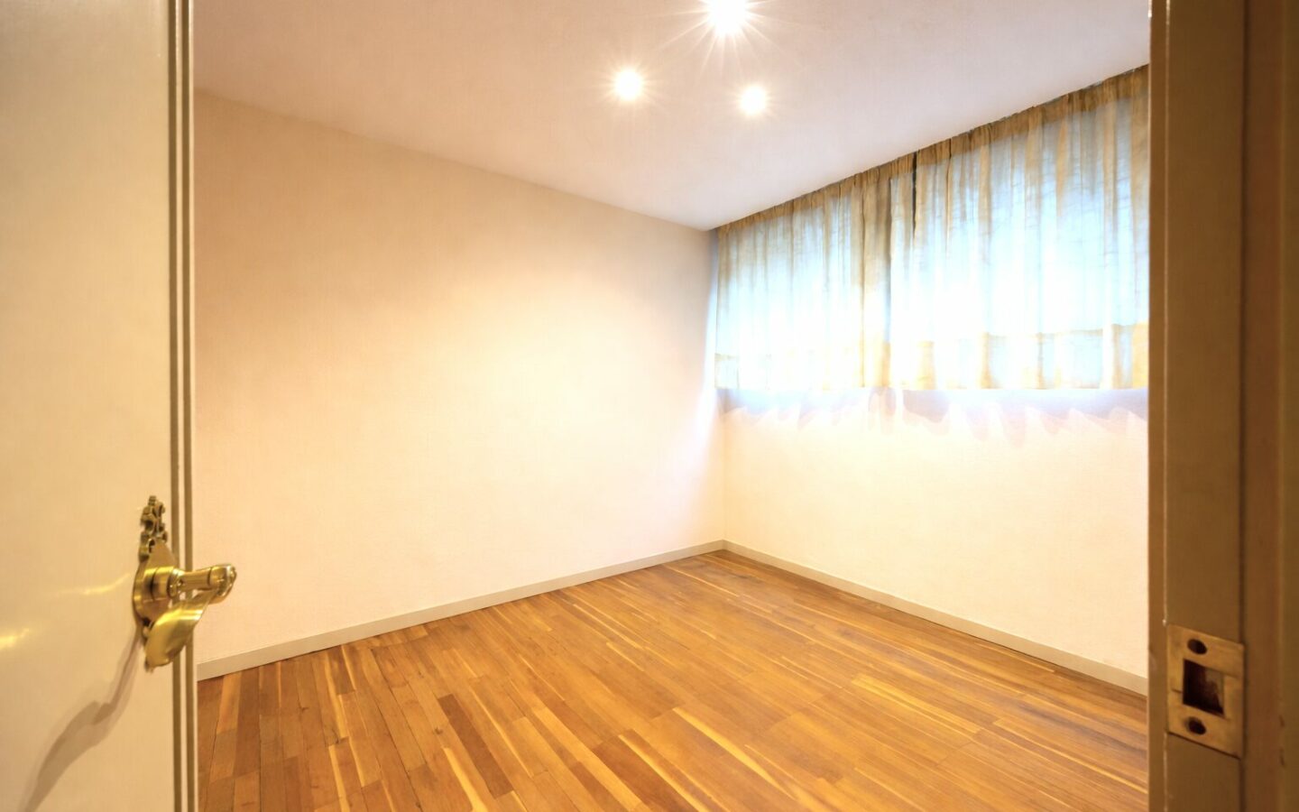 Apartment With Pool And Parking In Exterior Location